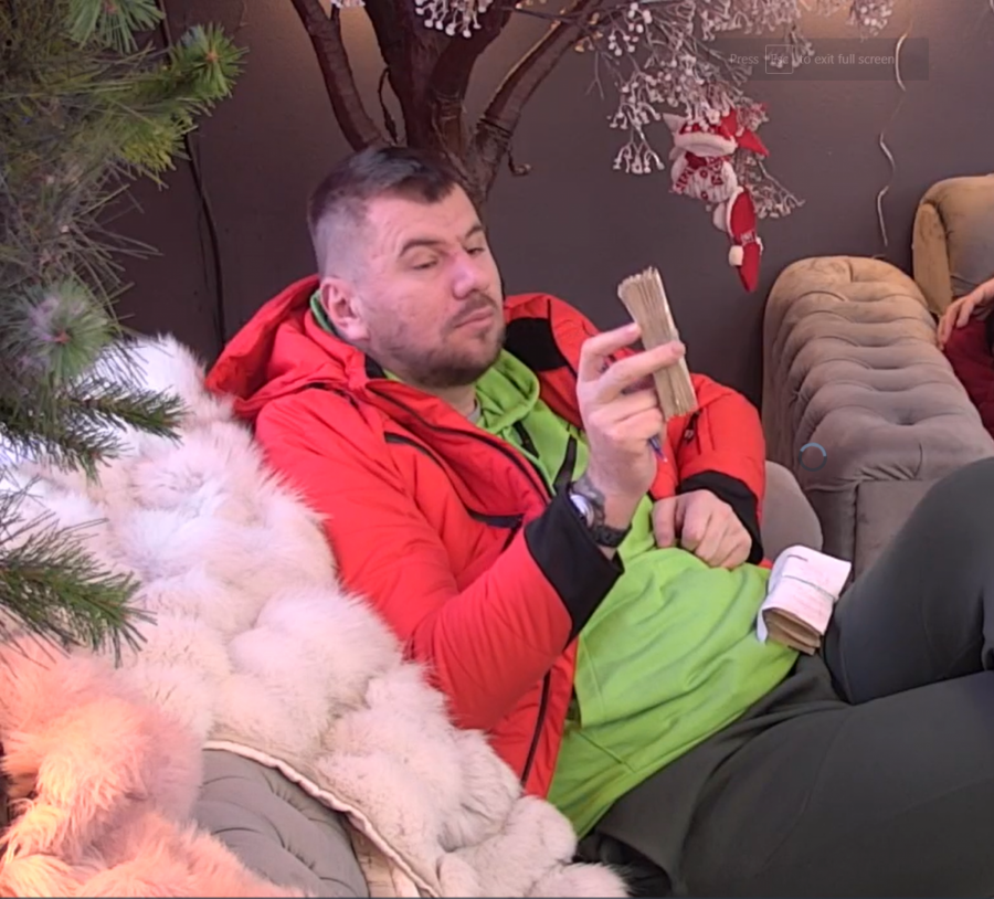 SKLONI MI SE SA OČIJU! Deniz razbesnela Janjuša ovim postupkom, on kipti od besa!