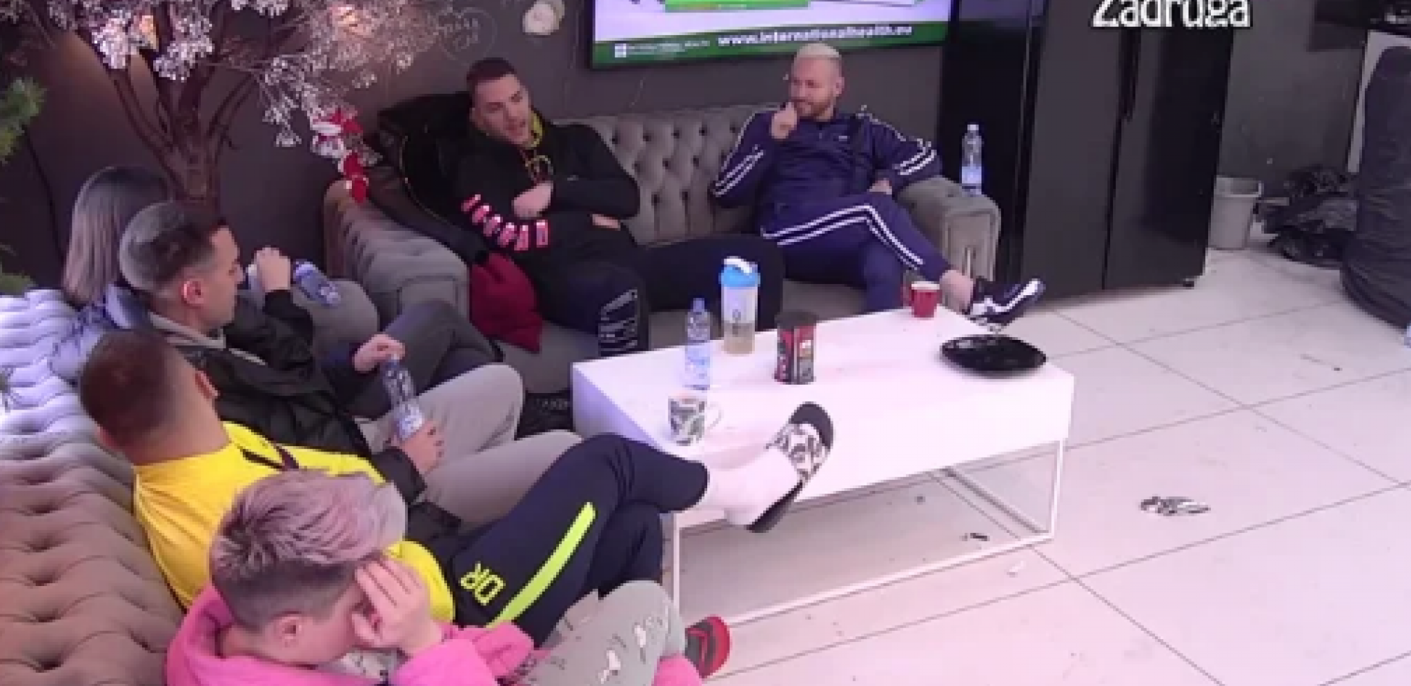 ONA JE FOLIRANT! Mateja i Ša se udružili i nikad brutalnije opleli po Tari Simov, shvatili šta im je uradila od života i osuli žestoku paljbu!