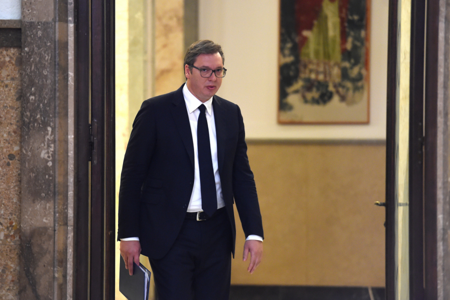 RADOJE I NJEGOV KUM OKUPILI EKIPU ZA LIKVIDACIJU VUČIĆA Zvicer organizovao 15 kavčana da pomognu Čečenu!