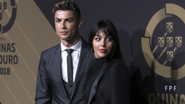 RONALDO, IMAŠ ZLO OD ŽENE PORED SEBE Porodica Georgine Rodrigez javno uputila poruku fudbaleru, spremaju se da je raskrinkaju do srži!