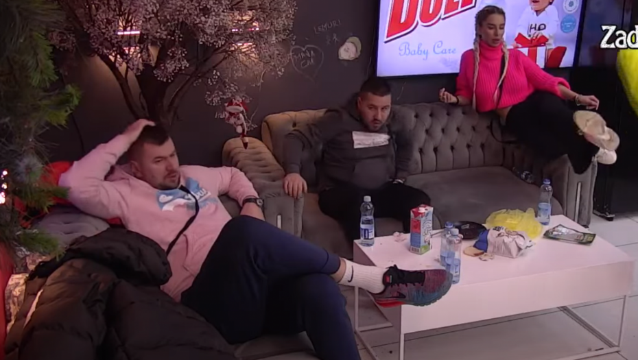 LJUBOMORAN?! Janjuš saznao da je Aleks spremila večeru za Dejana, pa je odmah potkačio za ovo!