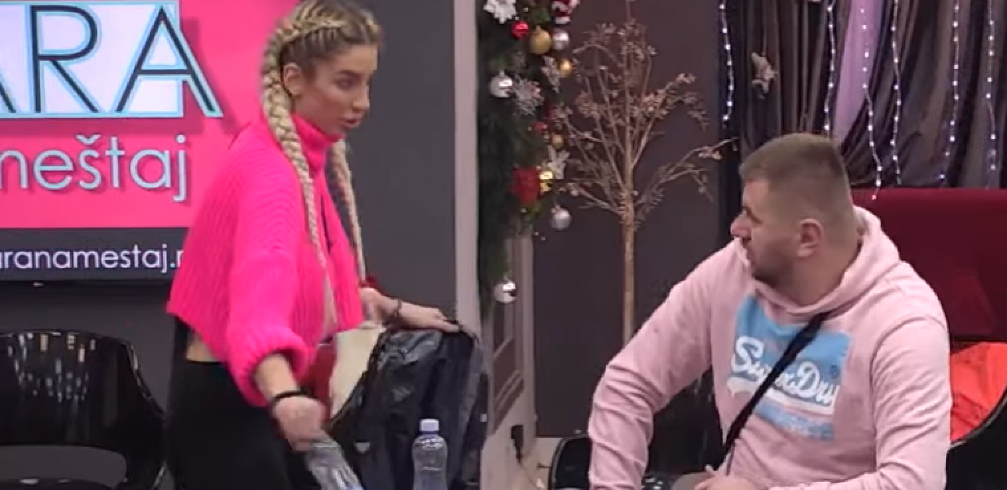 IDEŠ POGREŠNIM PUTEM! Janjuša izjeda ljubomora što je Aleks spremila večeru Dejanu, a onda je potkačio i Cara zbog Maje i Čorbe!