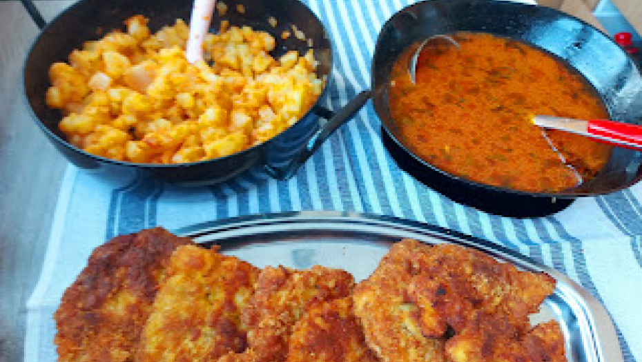 PREDLOG ZA DANAŠNJI RUČAK Pohovane šnicle, restovani krompir, čorbica, brzo, lako, a preukusno (VIDEO)