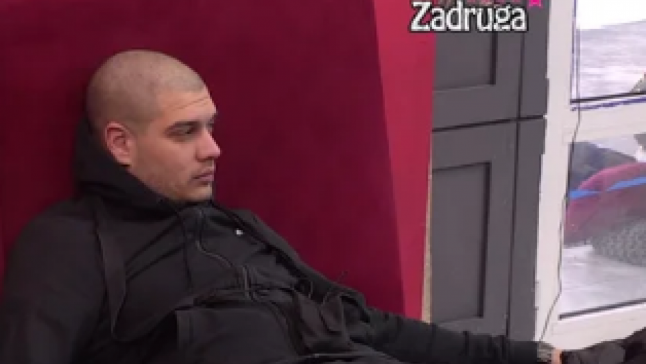 DEJAN SLOMLJEN NAKON POMIRENJA DALILE I CARA! Dragojević ne može da dođe sebi, ovaj zadrugar mu otvorio oči i sasuo sve u lice!