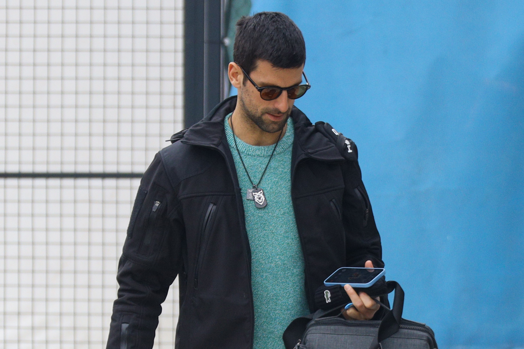 KAKAV JE ĐOKOVIĆ KOMŠIJA? Novakovi susedi otkrili sve o njemu, evo šta voli da jede i kako se ponaša!