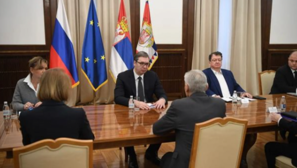 Predsednik Vučić sa Harčenkom o aktuelnim regionalnim i globalnim temama (FOTO)