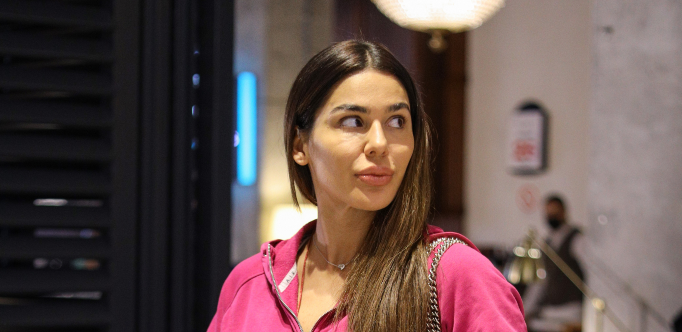 PEVAČICA UTEŠILA ŽENE KOJE JOJ SE DIVE! Nakon vrelih fotki u bikiniju, Marina pokazala svoje nesavršenosti i iznenadila javnost! (FOTO)