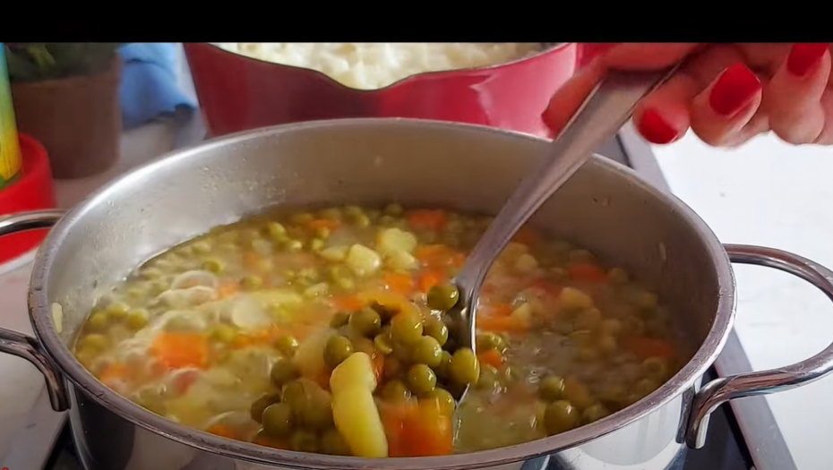 NAPRAVITE ZA RUČAK  Čorbasti grašak, organizam će vam biti zahvalan (VIDEO)