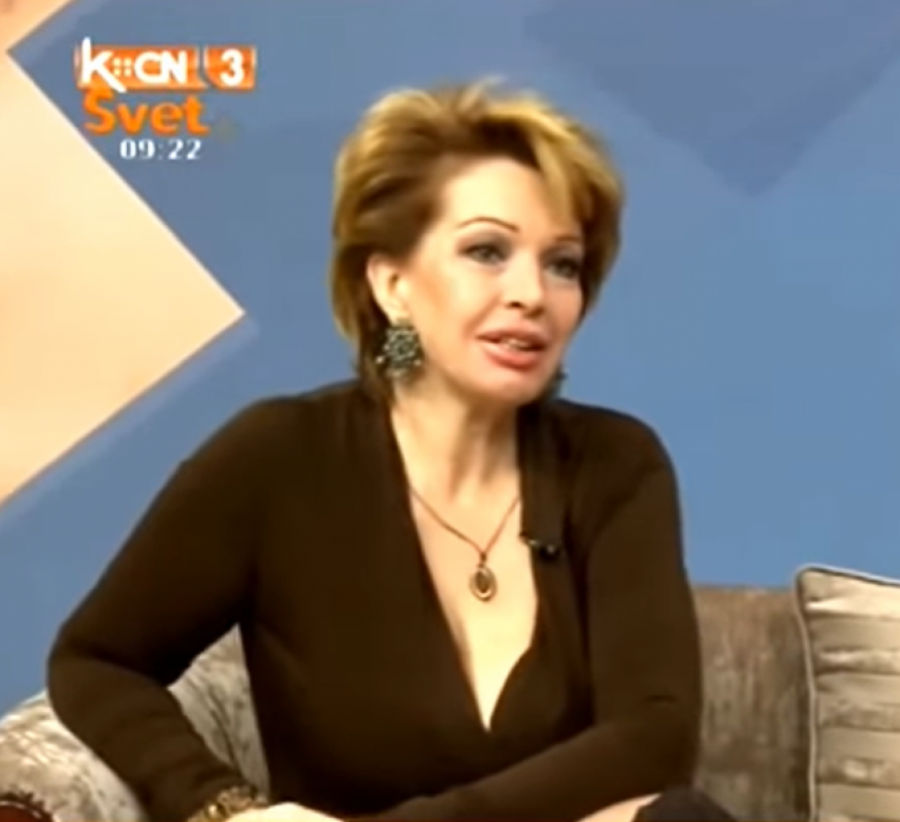 ISPLIVALA BOLNA USPOMENA Ovo je fotografija Gordane i Teodore Bjelice nakon smrti Miroslava Lazanskog, nastupio nikad teži period! (FOTO)