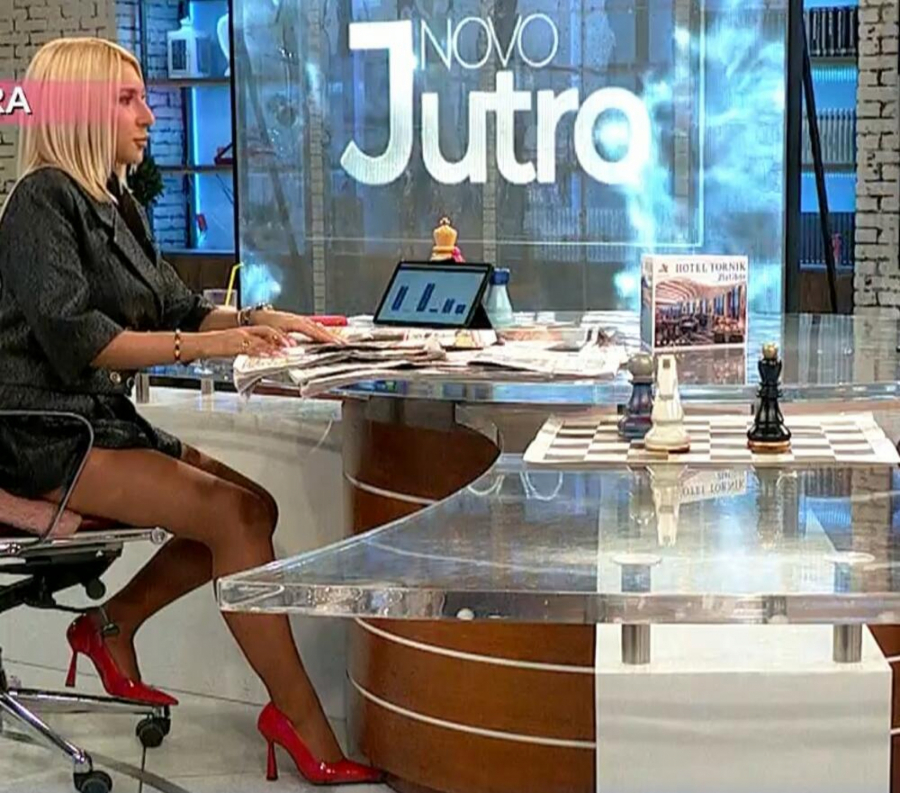 JOVANA JEREMIĆ U NIKAD KRAĆOJ HALJINI Voditeljka istakla izvajane noge, svi gledali u njenu izazovnu figuru!