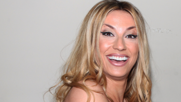 ODRASTALI SU U SUVOM SIROMAŠTVU Potresni detalji iz života poznatih, pevačica nije imala za užinu, a ona sanjala da ima grejanje