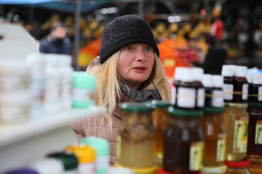 AL SE SADA DOBRO JEDE, BAŠ Kalenić pijaca ovog vikenda prava riznica zdrave hrane i pića: Zdravlje u teglama