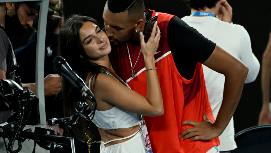 KAKAV ROMANTIK Kirjos iznenadio devojku za Dan zaljubljenih i odveo je na neobično mesto (FOTO)