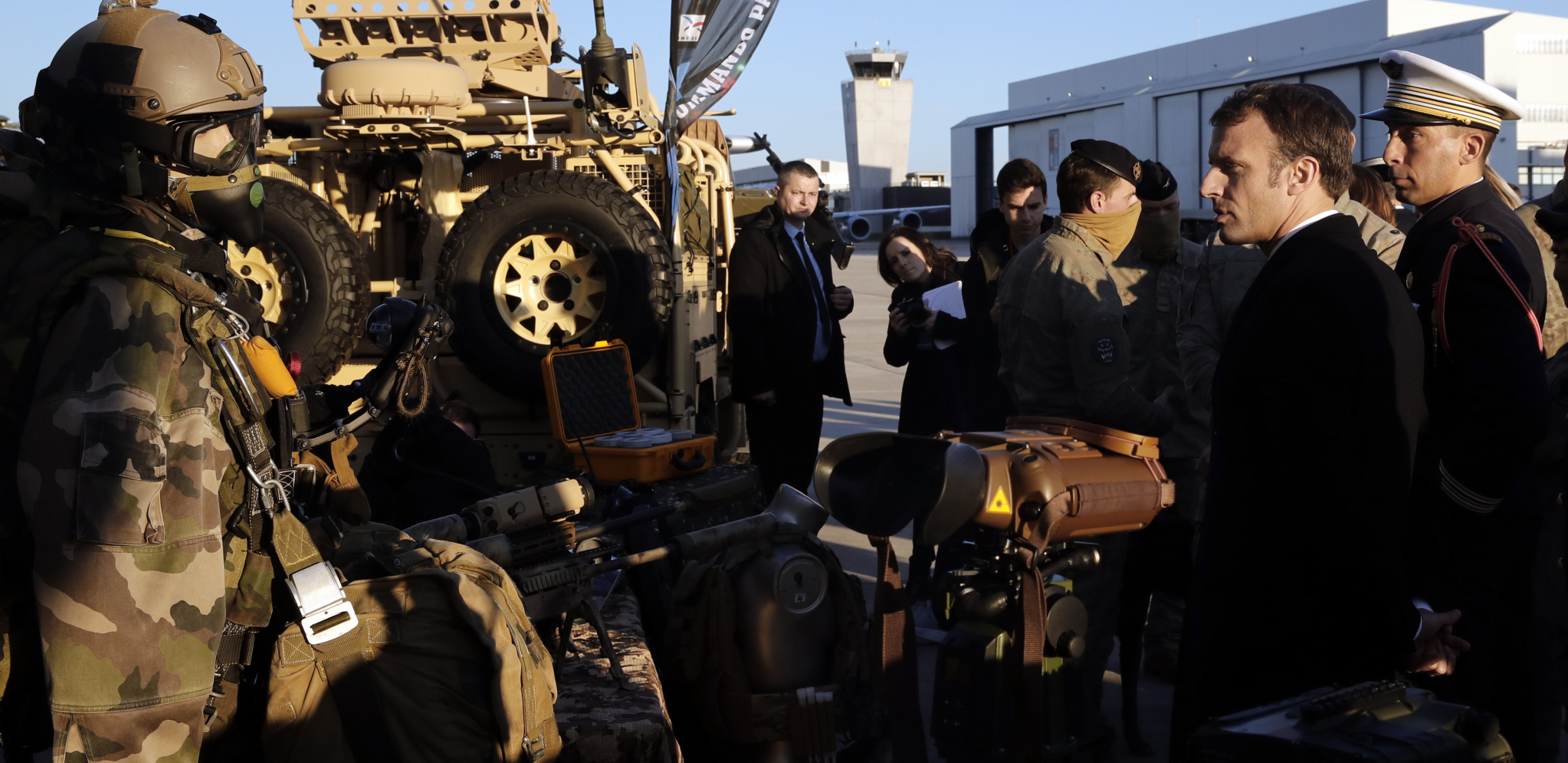 SPREMAJU SE ZA UKRAJINU Makron šalje vojsku u ovu balkansku zemlju!