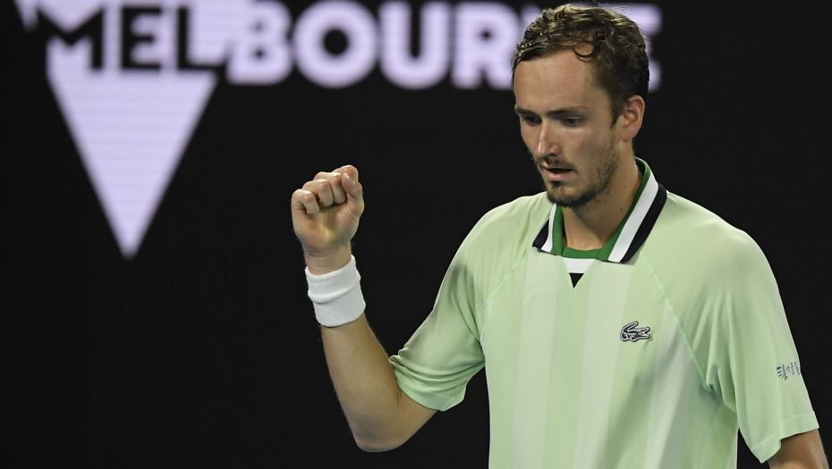 NOVAKOV DUH UŠAO U MEDVEDEVA! Poznati teniski trener se javio i pomenuo Đokovića! (FOTO)