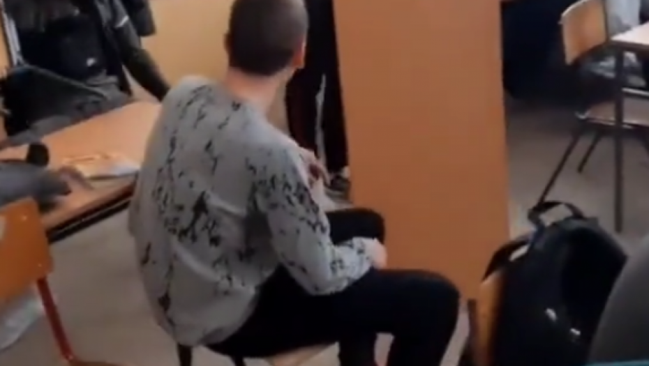 SKANDALOZAN SNIMAK IZ BATOČINE "Ne mogu da odgovaram je*ote, nisam učio, koji ku*ac" (VIDEO)