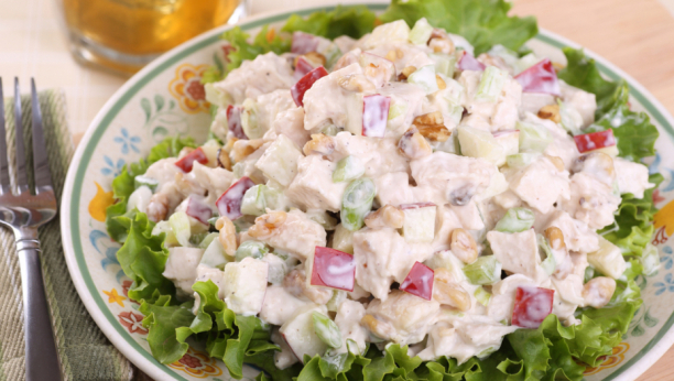 Prste da poližeš: Pileća salata (RECEPT)