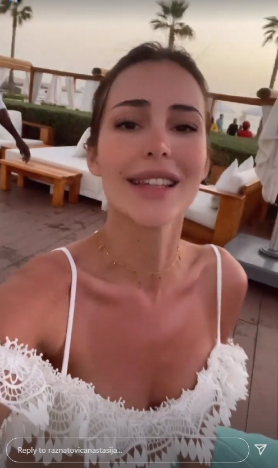 SKINULA SE ANASTASIJA RAŽNATOVIĆ! Pokazala preplanulo i zategnuto telo, pa raspametila sve! (FOTO)