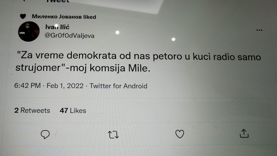 SAHRANIO BIVŠU VLAST U 10 REČI Za vreme žutih od nas petoro u kući je radio samo STRUJOMER