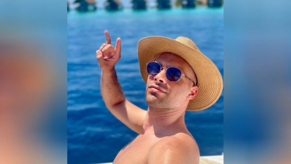 POKAZAO IZVAJANO TELO! Glumac Amar Mešić objavio fotografiju koja je raspametila pripadnice nežnijeg pola! (FOTO)