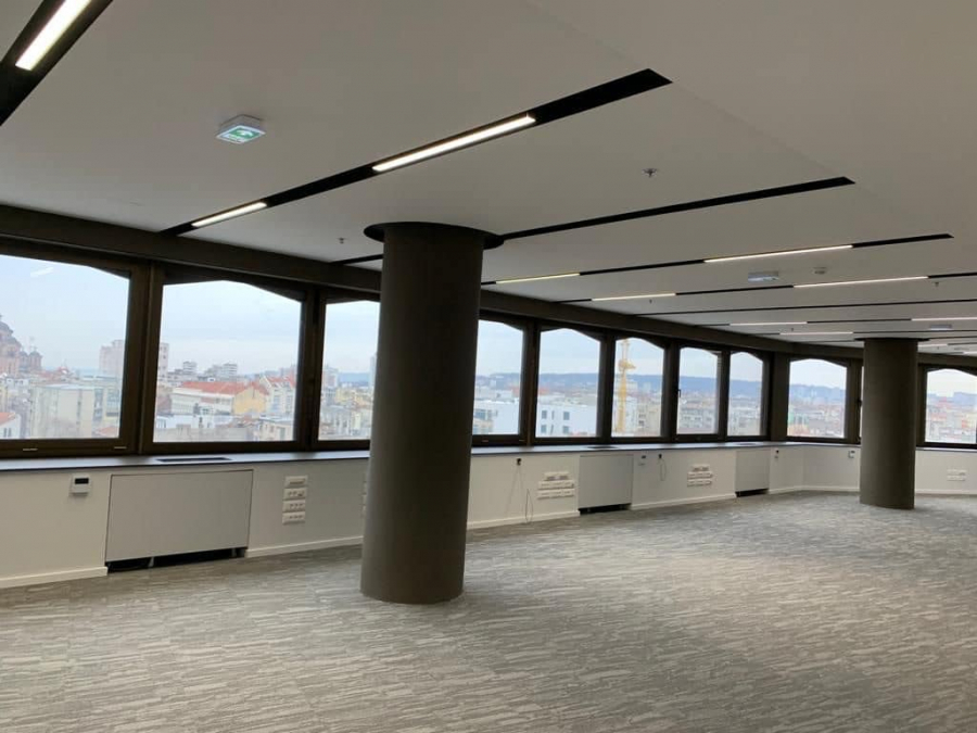 BEOGRAĐANKA PONOVO NAJMODERNIJA Vesić: Završena rekonstrukcija najpoznatijeg oblakodera, sija u punom sjaju