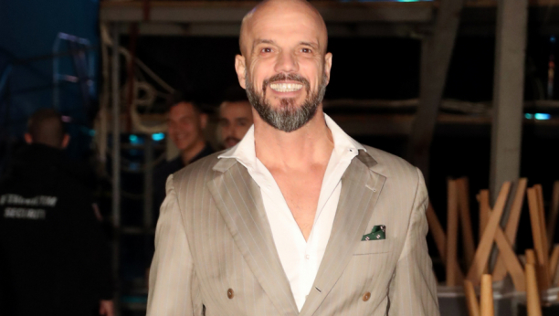 ŠALJE PORUKE KOLEGINICAMA Boban Rajović otkriva detalje ponuda koje dobija, javnost šokirana