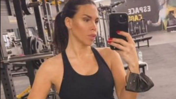 DAO MI JE 500 EVRA KAD SMO SE RASTALI Kaja Ostojić otkrila bolnu istinu nakon 18 godina, pevačica raskrinkala bivšeg muža