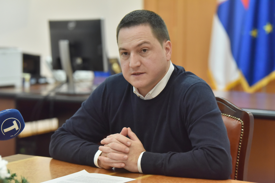 BRANKO RUŽIĆ O PRODUŽENJU RASPUSTA To je prateća mera, zaraženo je mnogo nastavnika