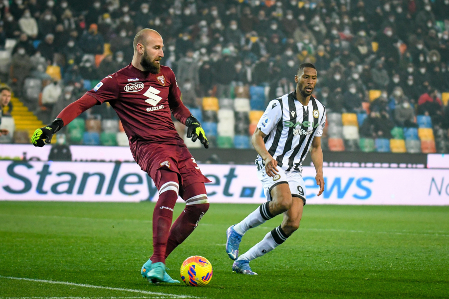 (UŽIVO) TRANSFERI 25. JUN Ruski gigant želi Erakovića, Bejl sve šokirao, potpuna ludnica u Engleskoj zbog Ronalda