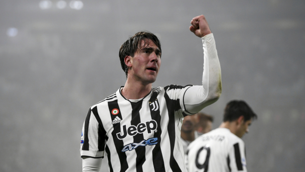 VLAHOVIĆ JE MONSTRUM! Čuveni igrač Juventusa pohvalio Srbina, ali...