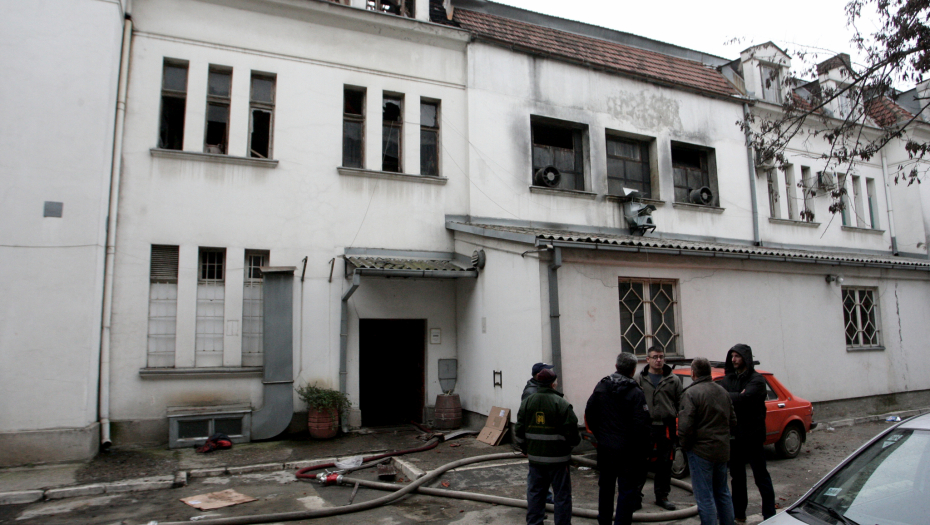 PAZITE SE OVOGA, OGROMAN JE BROJ PACIJENATA SA UPALOM PLUĆA Dr iz Hitne pomoći objasnila šta ovih dana uništava zdravlje, a izgleda banalno