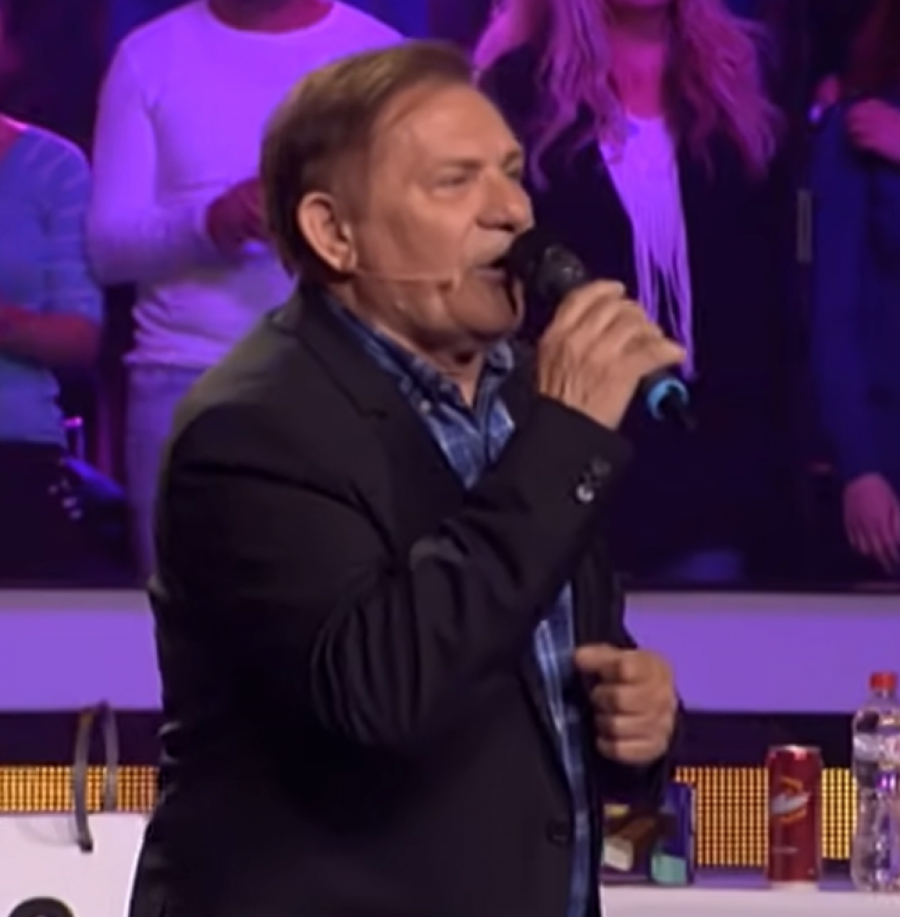 HITNO SMEŠTEN U BOLNICU Pevaču Milošu Bojaniću pozlilo, evo šta kažu lekari