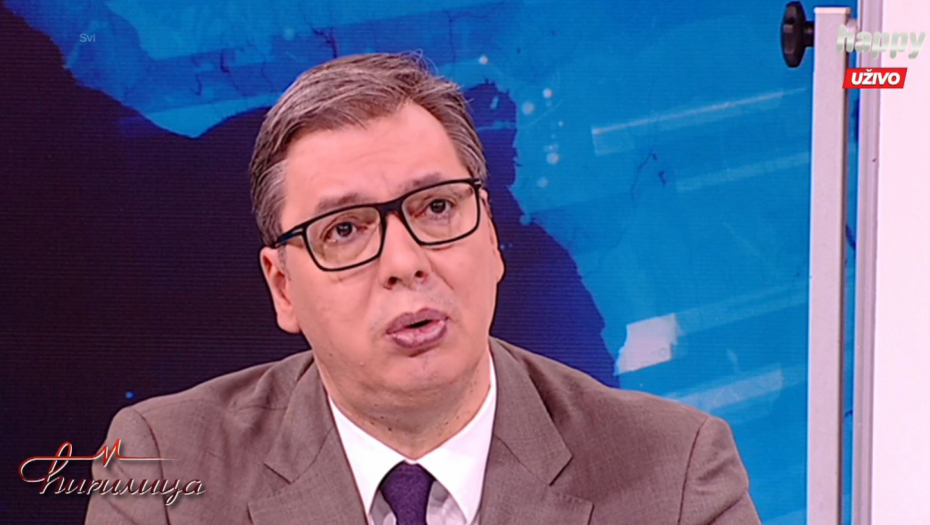 VUČIĆ ODUŠEVIO NACIJU Mladima još jednom po 100 evra, prosečna penzija uskoro 500 evra!