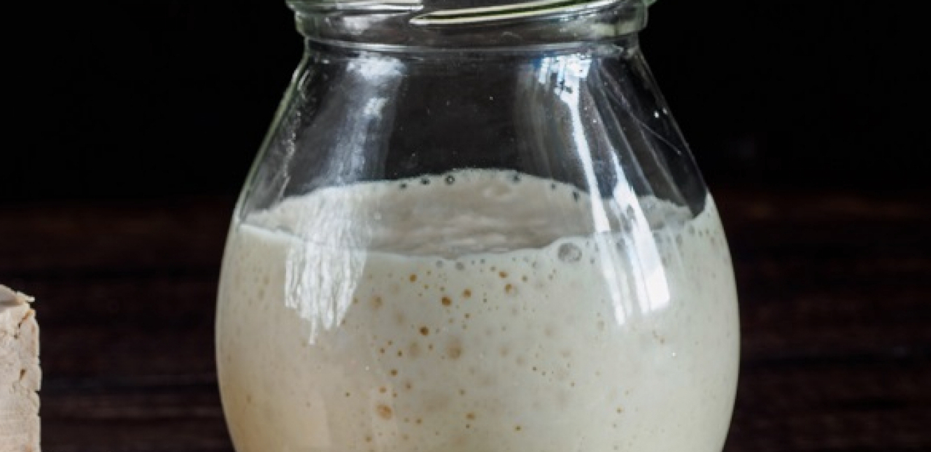 OD NJEGA ŽENSKE GRUDI RASTU KAO LUDE Čudotvorni napitak od koga mršavite, a kosa i koža se podmlađuju, evo kako se koristi