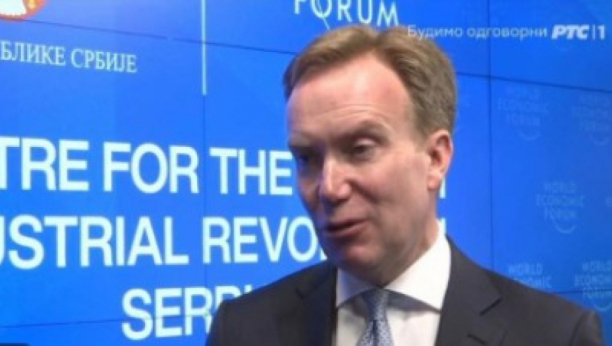 SVAKA ČAST VUČIĆU! Predsednik Svetskog ekonomskog foruma: To što Srbija investira u tehnologiju i informatiku za najmlađe, to je orijentisano prema budućnosti!