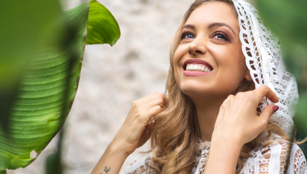 SVIĐA MI SE ULOGA MAME Hana Huljić prvi put nakon porođaja, a evo da li ona i Petar Grašo planiraju još jednu svadbu