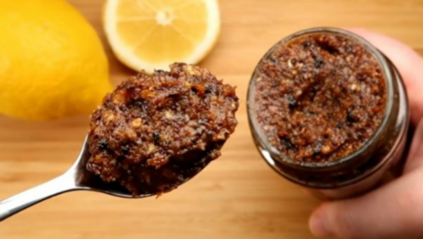 PASTA OD SUVOG VOĆA SPUŠTA I HOLESTEROL I PRITISAK Po receptu ruskog akademika koji je izlečio hiljade ljudi