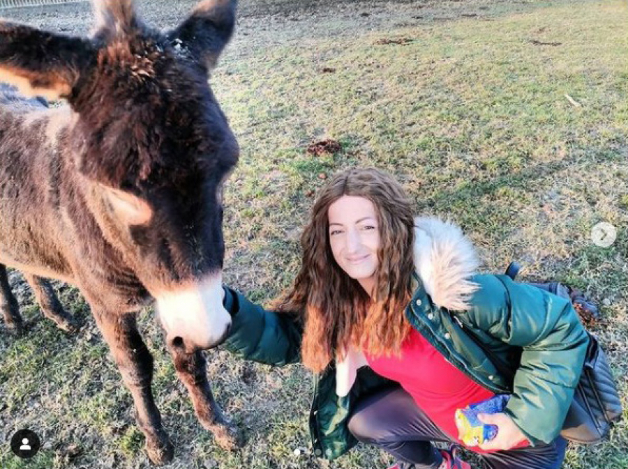 ČUDESNA ŽENA Beograđanka Ivana Stojanović (35) živi svaki dan kao da je poslednji: Jedna od ČETIRI NA SVETU koja boluje od OVE bolesti