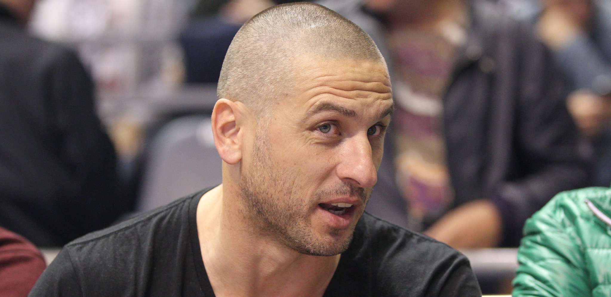 KO JE FUDBALER O KOM BRUJE MEDIJI Divac ga navodno pretukao, doživeo porodičnu tragediju, dao dva gola u derbiju, devojke su ludele za njim, sin mu igra za Ameriku!