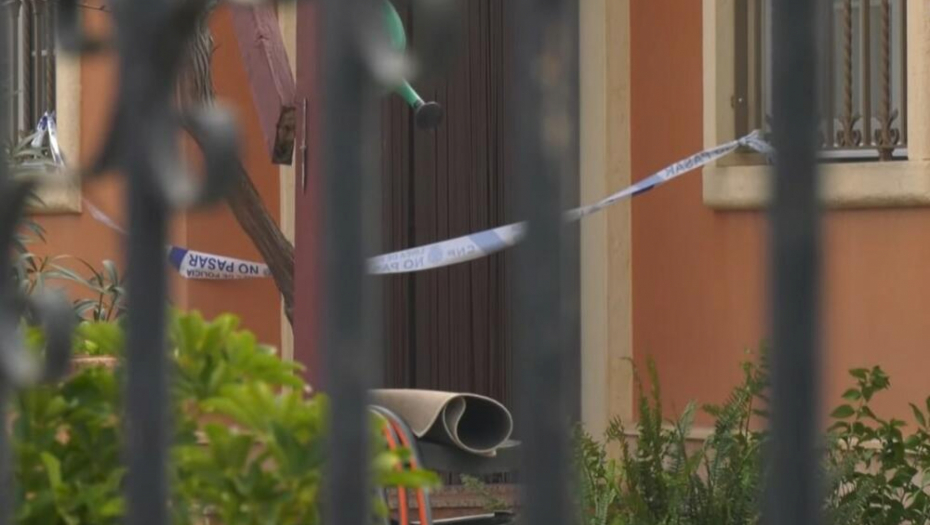 UBIO RODITELJE I BRATA  Tragedija se desila posle svađe zbog loših ocena (FOTO/VIDEO)