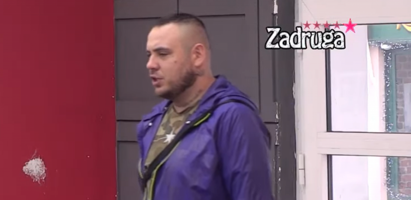 NIJE ŠTEDEO NIKOGA! Car brutalno prozvao sebe, Dalilu i Dejana, a ovog zadrugara je isključio jer se najviše pogubio!