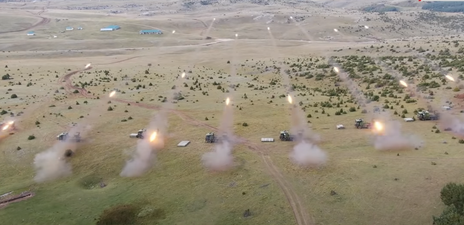 AMERIKA I KOMŠIJE U PANICI Sprovedena tajna operacija, Srbiji dopremljeno MOĆNO ORUŽJE! (VIDEO)