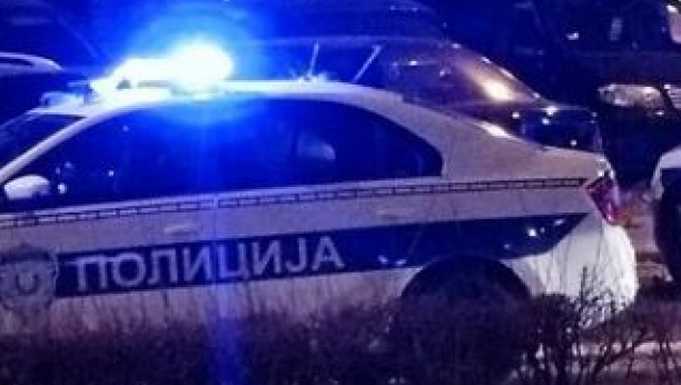 POLICIJA BLOKIRALA ULICE U Dom zdravlja u Despotovcu stigla dojava o bombi