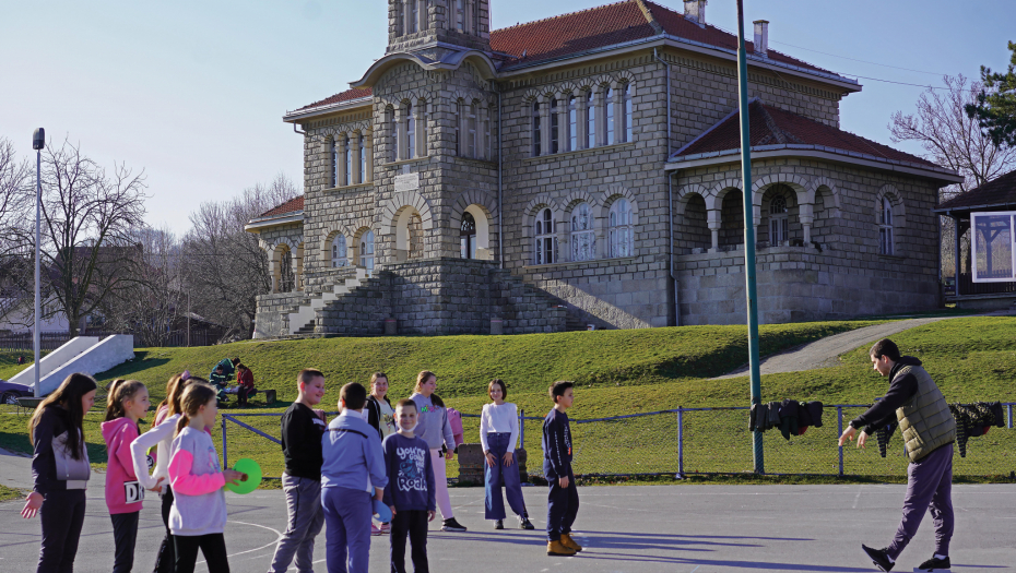 SRETENJE SLAVIMO, JUNAKA SE SEĆAMO! Alo! u Orašcu, kolevci srpske državnosti gde je Karađorđe podigao Prvi srpski ustanak