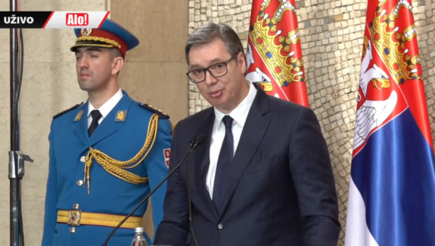 "ĐENERALE, NEK JE TVOJOJ MAJCI HVALA" Vučić: Konačno je došlo vreme da se zahvalimo junacima kao što je general Radenović