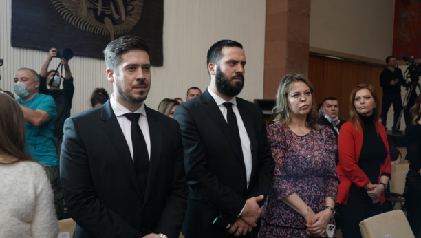 OBELEŽAVANJE DANA DRŽAVNOSTI! Aleksandar Vučić posthumno dodelio nagrade Merimi Njegomir i Marinku Rokviću za doprinos društvu!