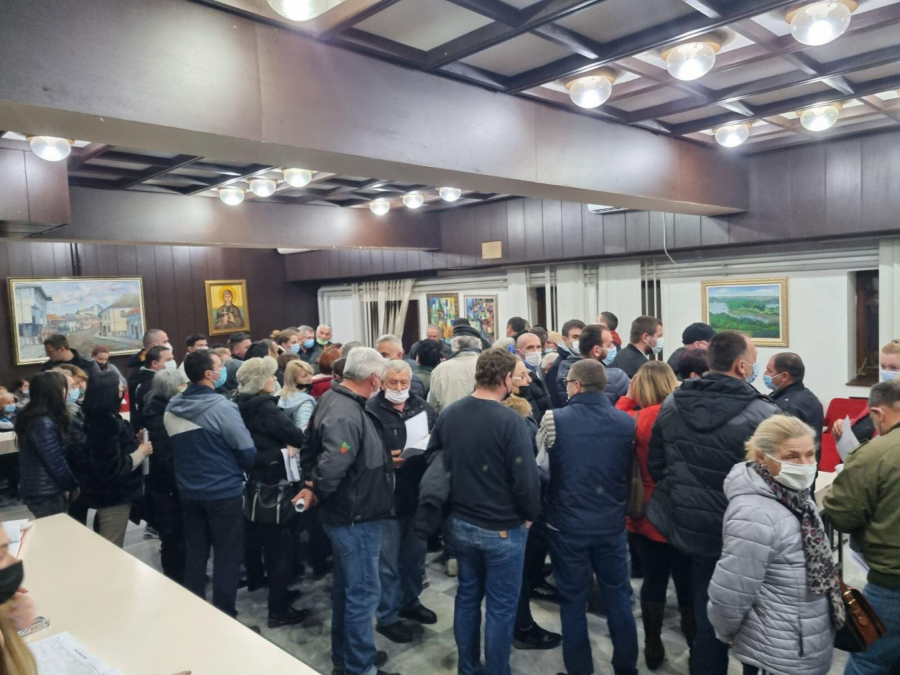 RED I U LAZAREVCU GROCKOJ, ZVEZDARI, PALILULI, KRNJAČI.. ZA PODRŠKU VUČIĆU Građani su prepoznali vrednost i žele i potpisom da je potvrde