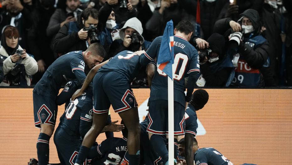 TUČA U SVLAČIONICI PARIŽANA?! Zvezde se sukobile nakon ispadnja!