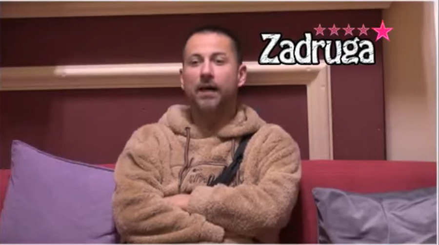 SVI KAŽU DA NEVEROVATNO LIČE! Ovo je majka Marka Đedovića, pojavila se u zadruzi i poručila sinu samo jedno! (FOTO)