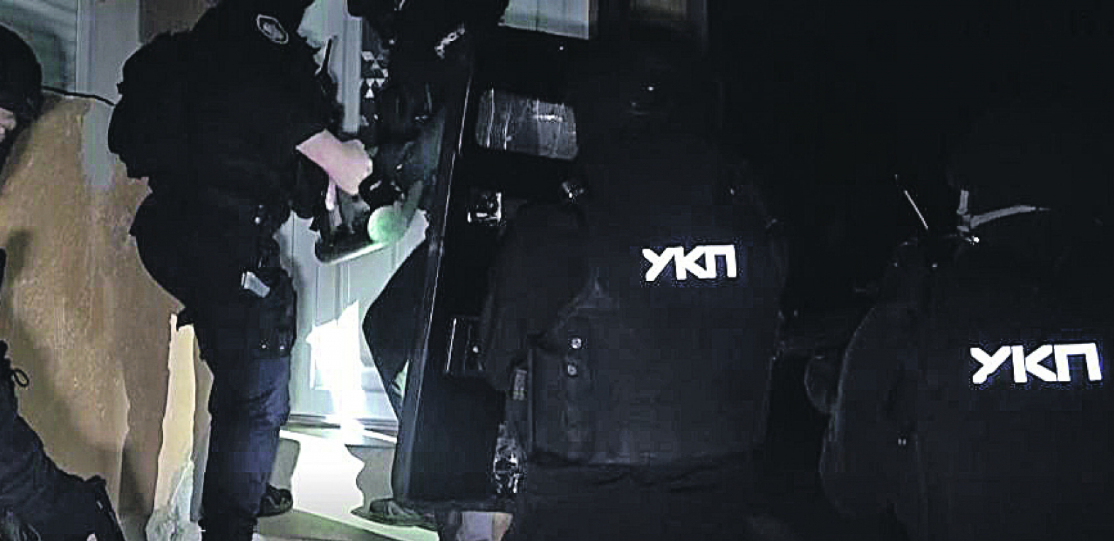 JEDAN OD NAPADAČA ČLAN BANDE VELJKA BELIVUKA Pokrenuta akcija "Vihor", preko pedeset policajaca stiglo u Obrenovac!